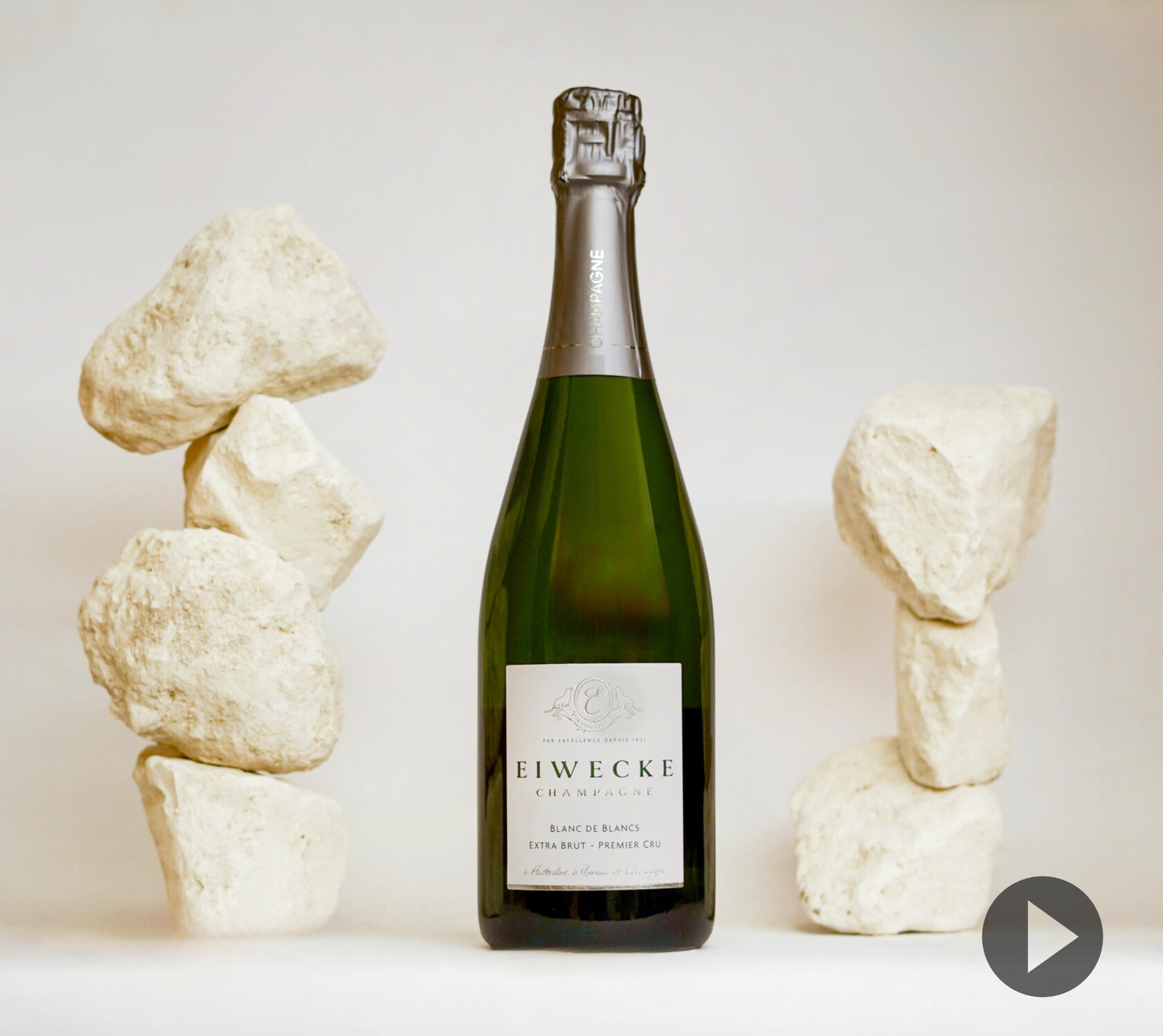 Grande Cuvée, Brut, Premier Cru 38% Pinot Noir, 34% Chardonnay, 28% Pinot Meunier, Dosage Brut à 9g/l, formats disponible 37.5cl, 75cl, 150cl, 300cl